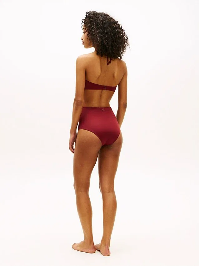 Top de biquíni bandeau com anel em O Top de biquíni bandeau com anel em O
