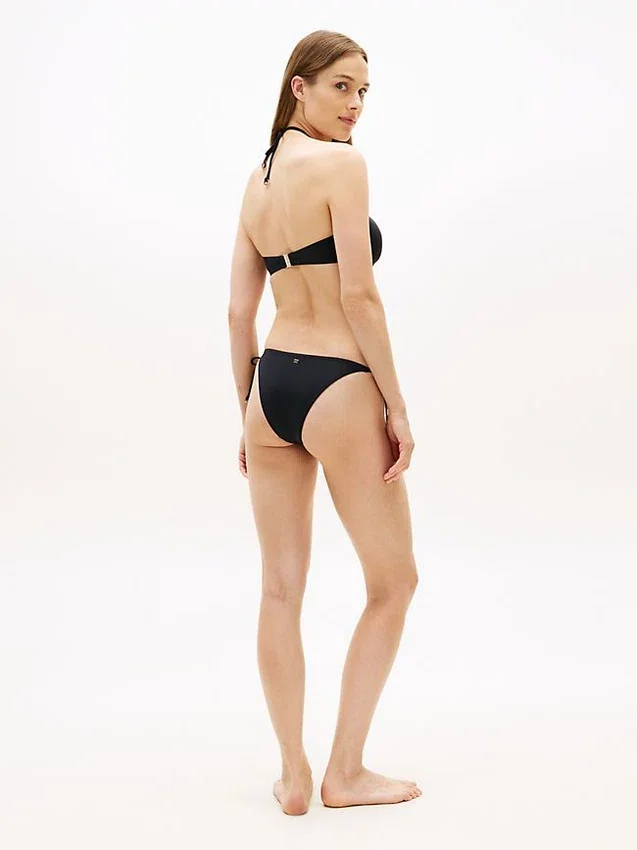 Top de biquíni bandeau com anel em O Top de biquíni bandeau com anel em O