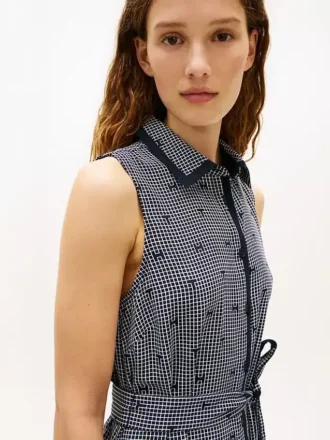 Vestido camisa em crepe com padrão TH Grid e cinto