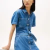 Vestido camisa em ganga de lavagem média com cinto Vestido camisa em ganga de lavagem média com cinto