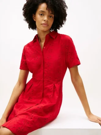 Vestido camisa em popelina com ilhós bordados