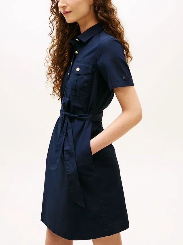 Vestido camisa utilitário de manga curta com cinto Vestido camisa utilitário de manga curta com cinto