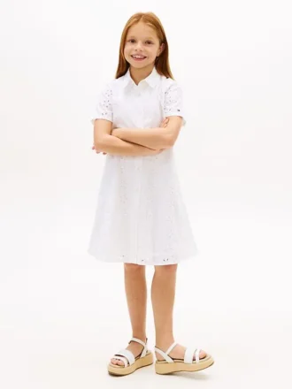 Vestido de camisa com ilhós bordados para criança