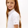 Vestido de camisa com ilhós bordados para criança