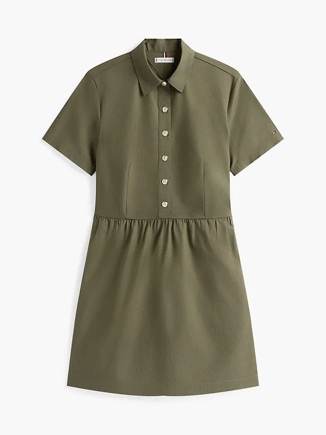 Vestido de manga curta com botões dourados Vestido de manga curta com botões dourados