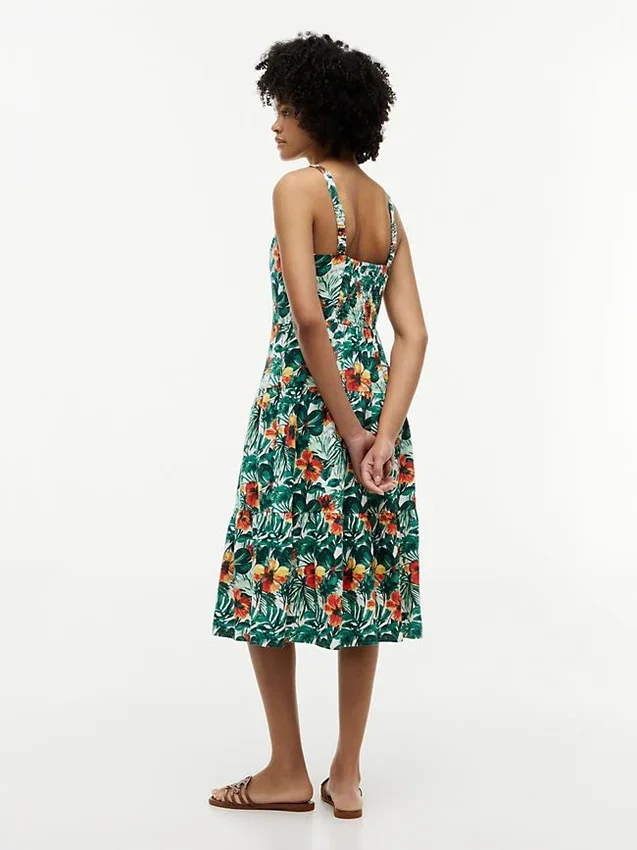 Vestido em mistura de linho com camadas e estampado tropical Vestido em mistura de linho com camadas e estampado tropical