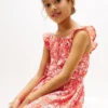 Vestido infantil com alças com folhos e estampado floral Vestido infantil com alças com folhos e estampado floral