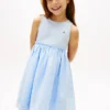 Vestido infantil com bordados e ilhós