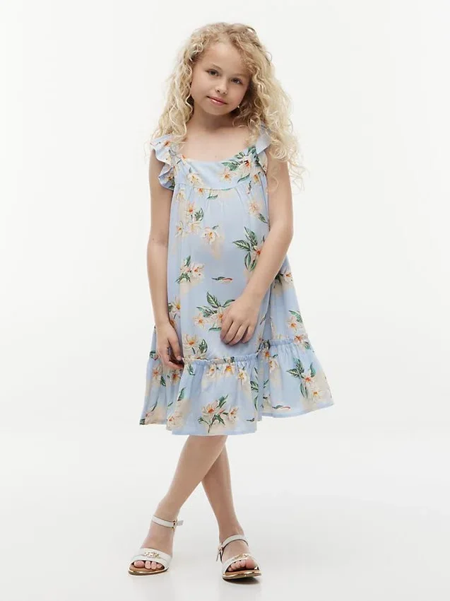 Vestido infantil com folhos e estampado floral Vestido infantil com folhos e estampado floral