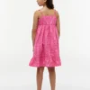 Vestido infantil com ilhós bordados