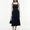 Vestido Midi com Cinto e Costura Contrastante