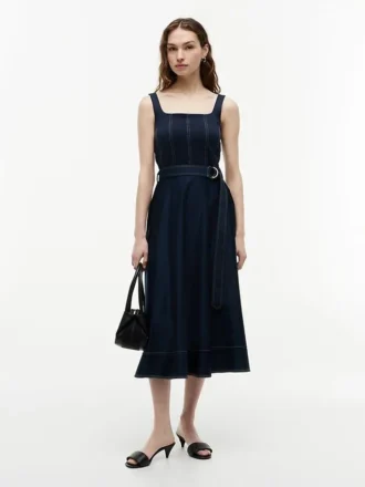 Vestido Midi com Cinto e Costura Contrastante