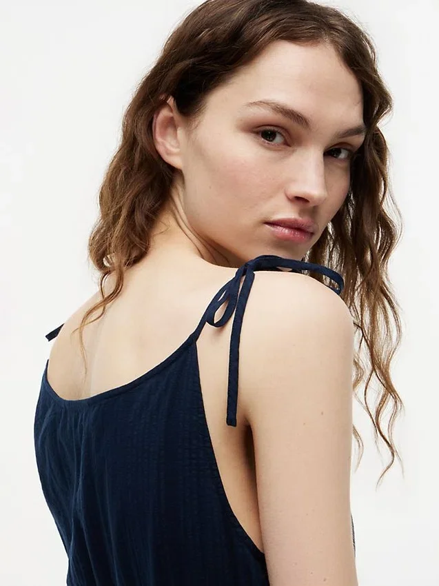 Vestido Midi em Seersucker com Camadas Vestido Midi em Seersucker com Camadas