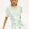 Vestido midi em t-shirt de algodão slub com laço à frente Vestido midi em t-shirt de algodão slub com laço à frente
