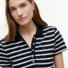 Vestido polo em piqué elástico às riscas Vestido polo em piqué elástico às riscas