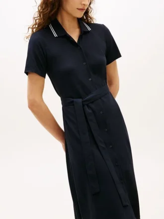 Vestido polo midi com cinto e detalhes em contraste
