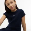 Vestido skater com logótipo de bandeira tonal para criança Vestido skater com logótipo de bandeira tonal para criança