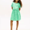 Vestido T-shirt com estampado primaveril para criança Vestido T-shirt com estampado primaveril para criança