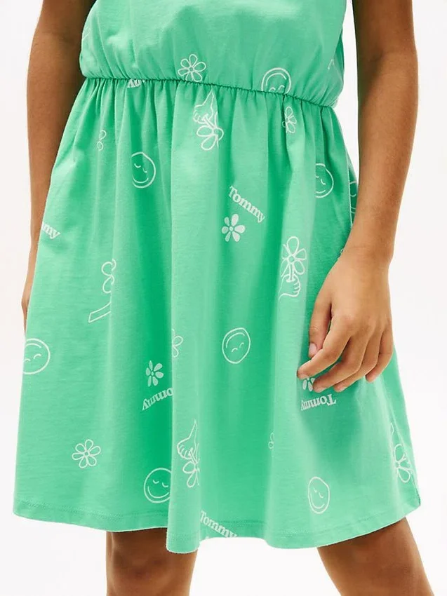 Vestido T-shirt com estampado primaveril para criança Vestido T-shirt com estampado primaveril para criança