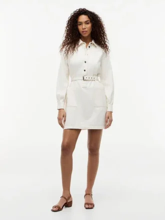 Vestido utilitário em ganga com cinto